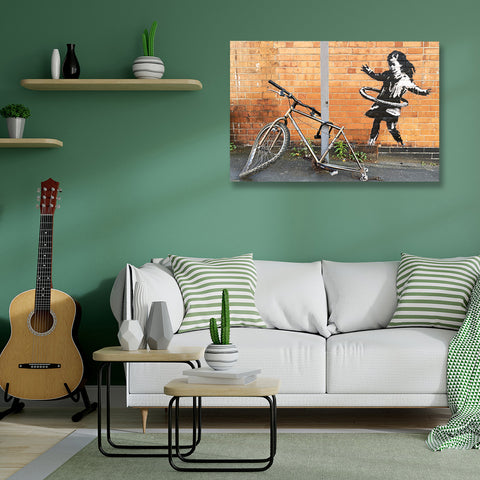 Hula Hooping Girl, Graffiti
