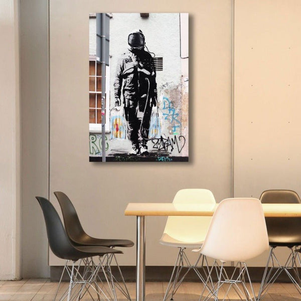 Banksy Astronaut Shopping, Street Art