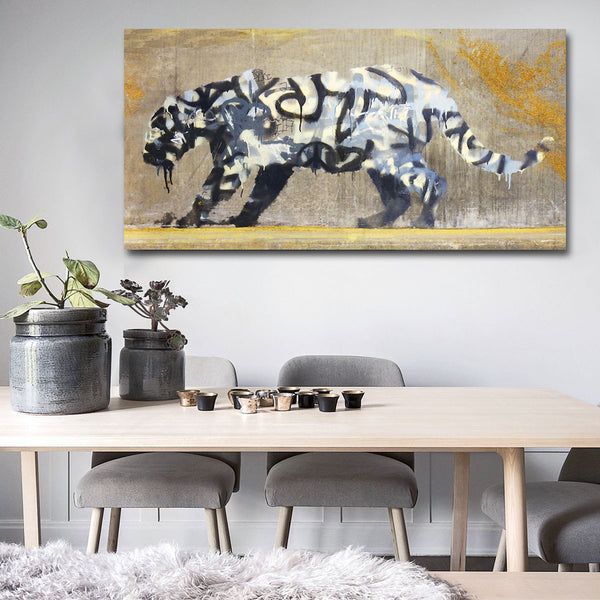 Banksy Brown Leopard Zoo, Graffiti