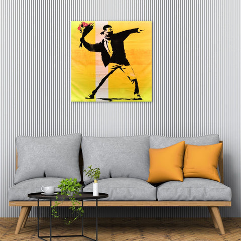 Flower Thrower Yellow, Graffiti