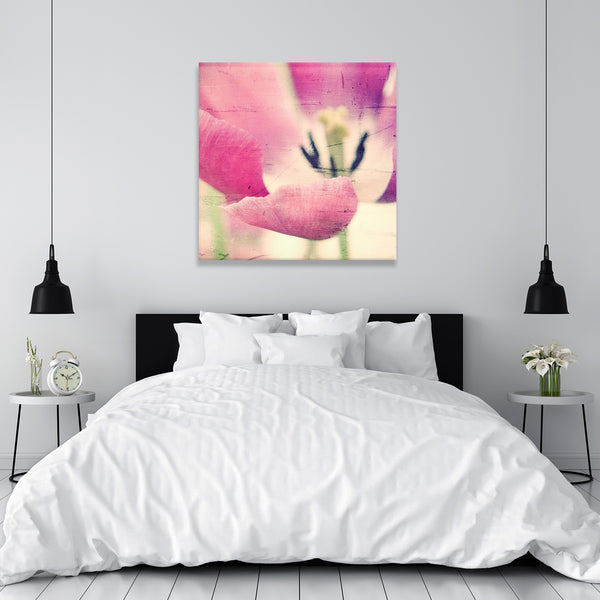Tulip Flower in Grunge style