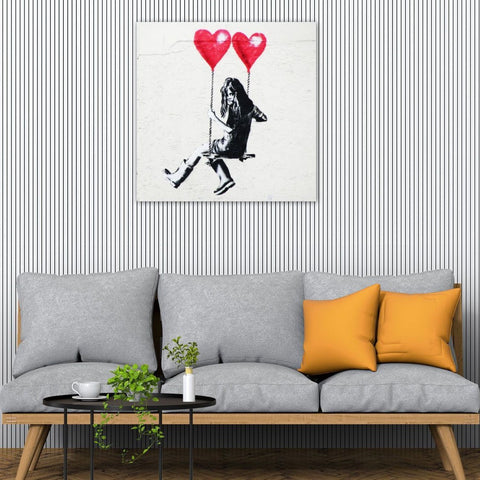 Swinging Girl, Graffiti