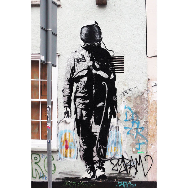 Banksy Astronaut Shopping, Street Art